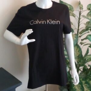 Calvin Klein Black T-Shirt - Size M